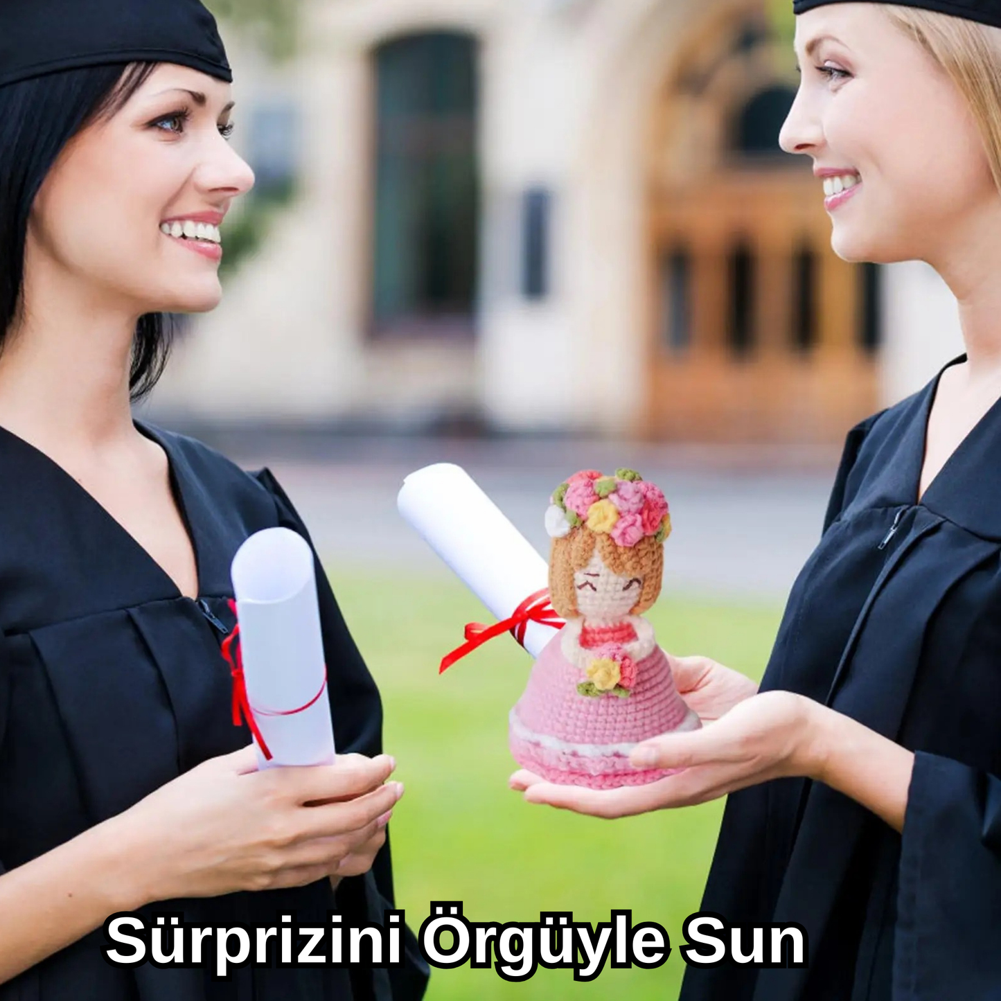 Çiçekli Örgü Bebeği